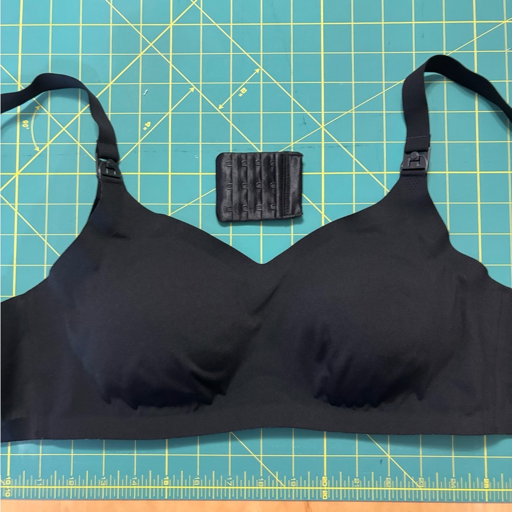 Kindred Bravely Ultra Comfort Smooth Classic Nursing Bra | M-Busty | Black